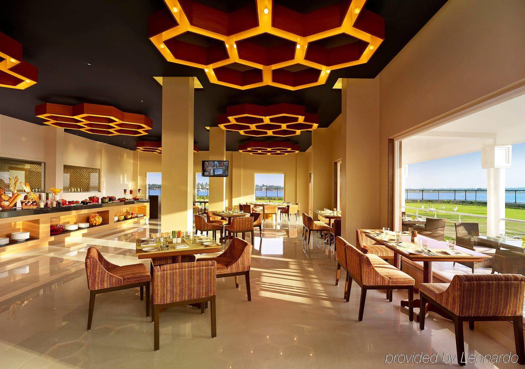Hotel Naveen Lakeside Hubli Esterno foto