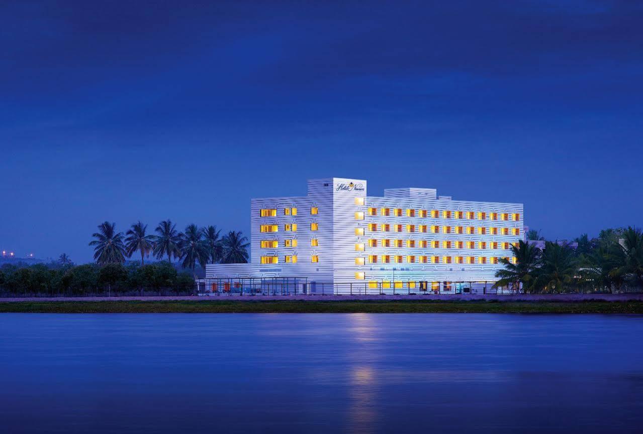 Hotel Naveen Lakeside Hubli Esterno foto